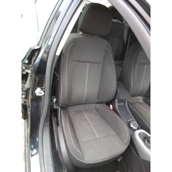 OPEL ASTRA J LIM. '2010 1.7 16V CDTI NEGRO