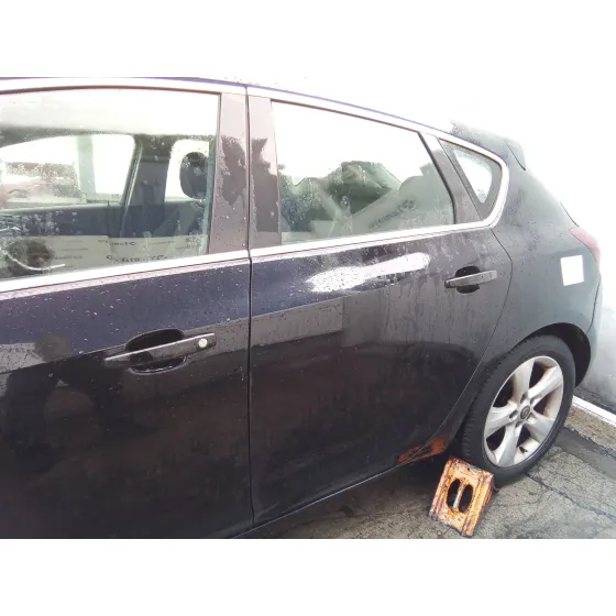 OPEL ASTRA J LIM. '2010 1.7 16V CDTI NEGRO