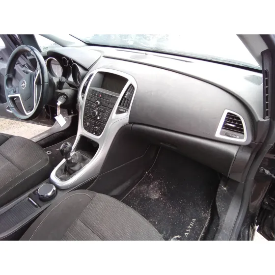 OPEL ASTRA J LIM. '2010 1.7 16V CDTI NEGRO