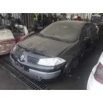 RENAULT MEGANE II BERLINA 5P RENAULT MEGANE II BERLINA 5P '2005 1.5 DCI DIESEL NEGRO 2002