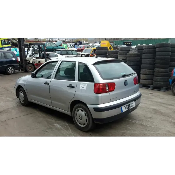 SEAT IBIZA (6K1) '2001 1.4 16V PLATA