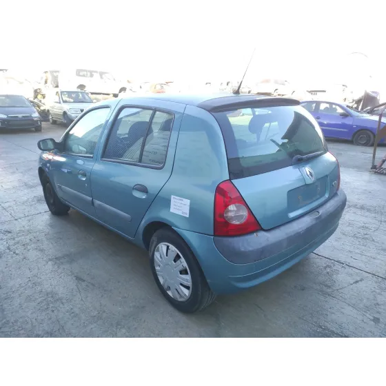 RENAULT CLIO II FASE II (B/CB0) '2004 1.5 DCI DIESEL TURQUESA
