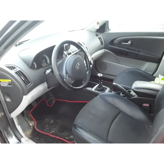 KIA CEE'D '2007 1.6 CRDI CAT NEGRO