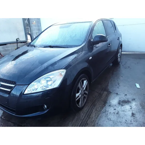 KIA CEE'D '2007 1.6 CRDI CAT NEGRO