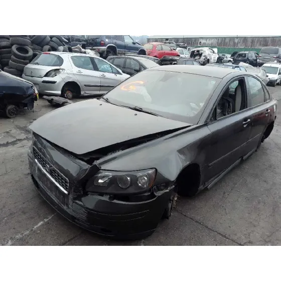 VOLVO S40 BERLINA '2004 2.0 DIESEL CAT GRIS