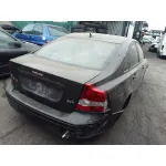 VOLVO S40 BERLINA VOLVO S40 BERLINA '2004 2.0 DIESEL CAT GRIS 2003