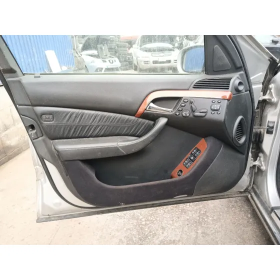 Mercedes-Benz CLASE S (W220, V220) 2002