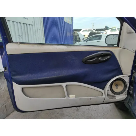 FIAT PUNTO BERLINA (188) '2004 1.2 CAT AZUL