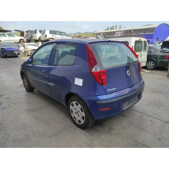 FIAT PUNTO BERLINA (188) '2004 1.2 CAT AZUL