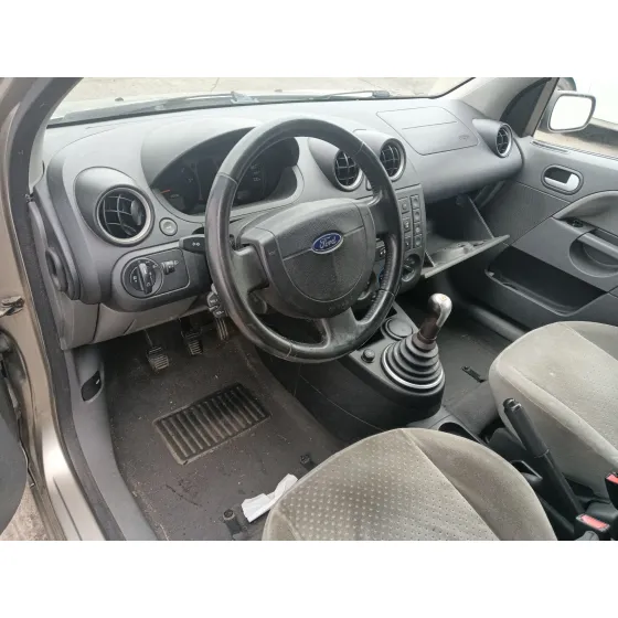 Ford FIESTA V (JH_, JD_) 2001