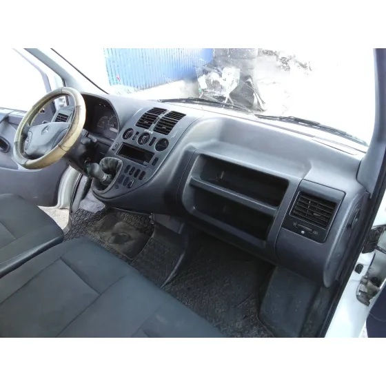 MERCEDES VITO (W638) CAJA CERRADA '2002 * BLANCO