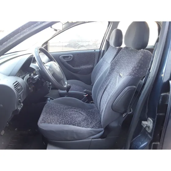 OPEL CORSA C '2002 CORSA C NEGRO