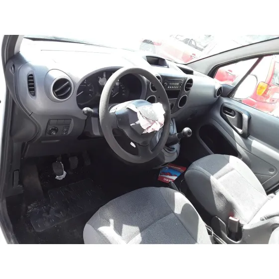 PEUGEOT PARTNER KASTEN '2010 1.6 BLANCO
