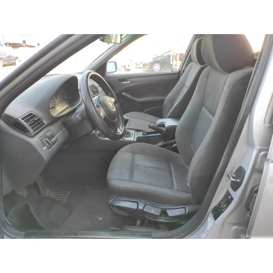 BMW SERIE 3 BERLINA (E46) '2001 2.0 16V DIESEL CAT PLATA