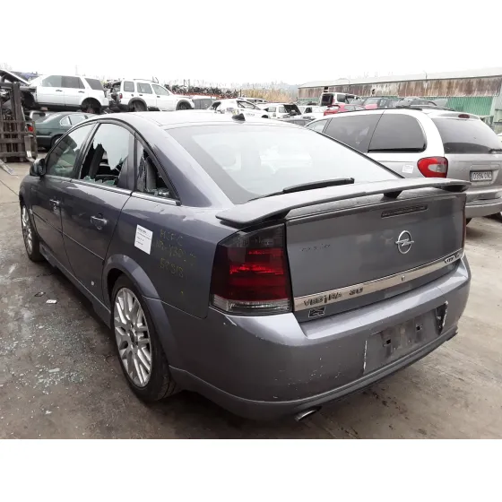 OPEL VECTRA C BERLINA '2004 3.0 V6 CDTI CAT (Y 30 DT / LB5) GRIS