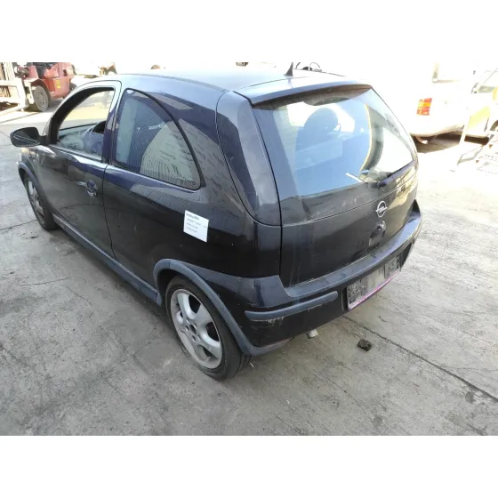 OPEL CORSA C '2005 1.7 16V CDTI NEGRO