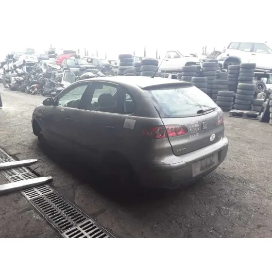 SEAT IBIZA (6L1) '2004 1.9 TDI GRIS OSCURO