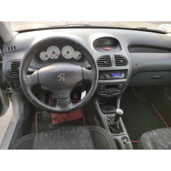 PEUGEOT 206 BERLINA '2003 * GRIS