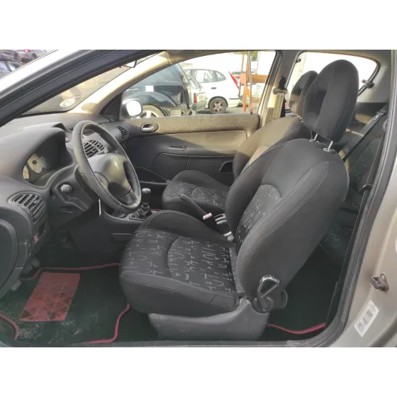 PEUGEOT 206 BERLINA '2003 * GRIS