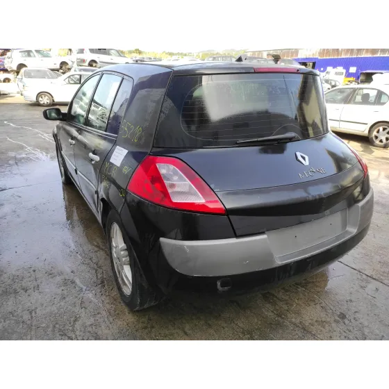 RENAULT MEGANE II BERLINA 5P '2004 1.9 DCI DIESEL NEGRO