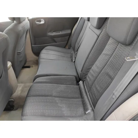 RENAULT MEGANE II BERLINA 5P '2004 1.9 DCI DIESEL NEGRO