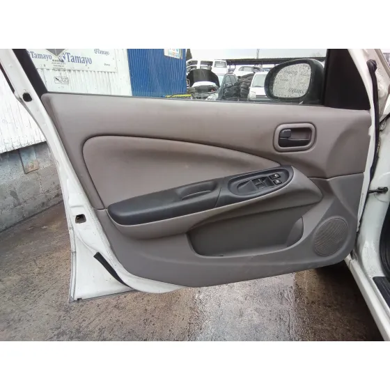 NISSAN ALMERA (N16/E) '2001 1.8 16V CAT BLANCO