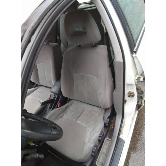 NISSAN ALMERA (N16/E) '2001 1.8 16V CAT BLANCO