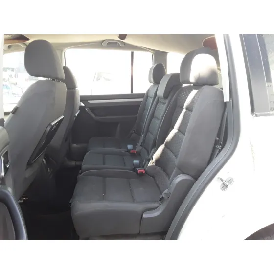 VOLKSWAGEN TOURAN (1T2) '2008 * BLANCO