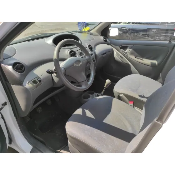 TOYOTA YARIS (NCP1/NLP1/SCP1) '2002 1.0 CAT BLANCO