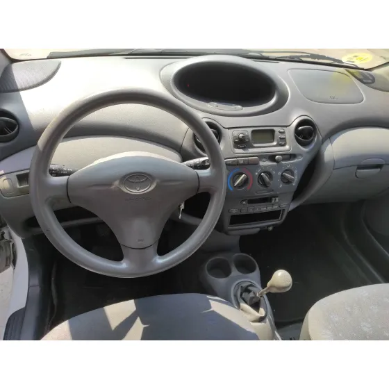 TOYOTA YARIS (NCP1/NLP1/SCP1) '2002 1.0 CAT BLANCO