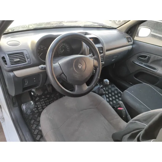 RENAULT CLIO II FASE II (B/CB0) '2005 * BLANCO