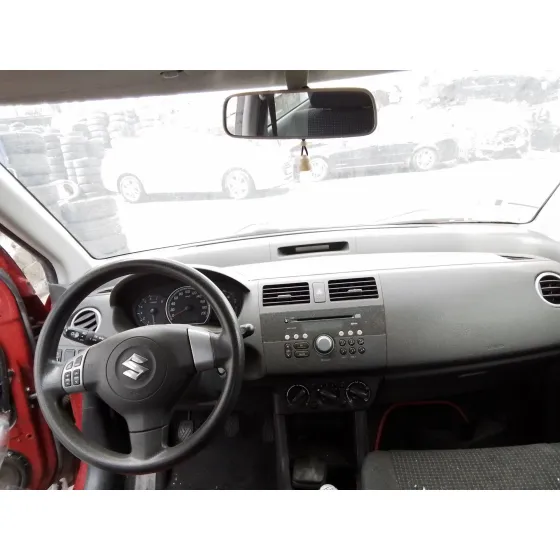 SUZUKI SWIFT BERLINA (MZ) '2007 * ROJO