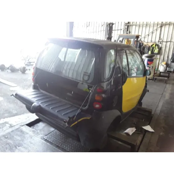 SMART MICRO COMPACT CAR '2000 600CC AMARILLO-NEGRO
