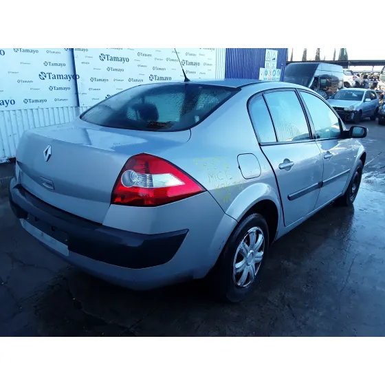 RENAULT MEGANE II CLASSIC BERLINA '2004 1.5 DCI DIESEL PLATA AZULADO
