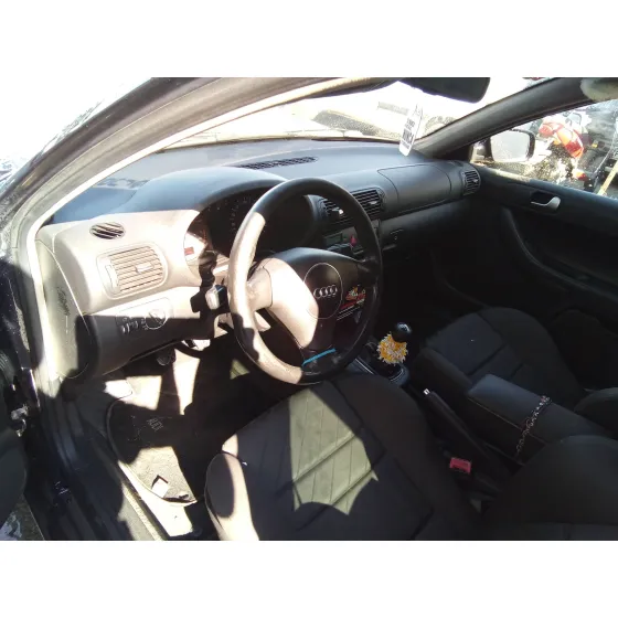 AUDI A3 (8L) '2003 1.9 TDI NEGRO