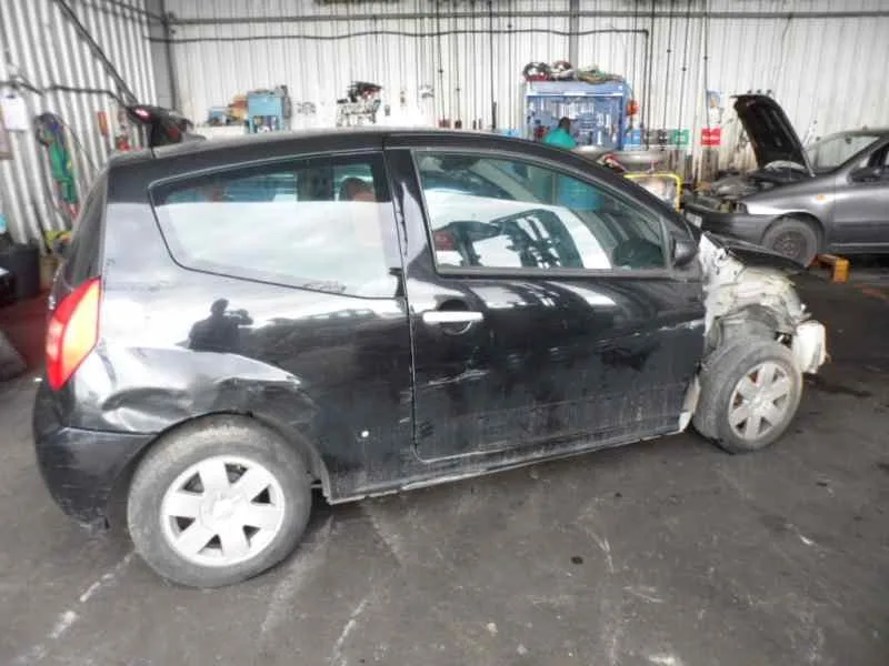 CITROEN C2 '2004 1.1 NEGRO