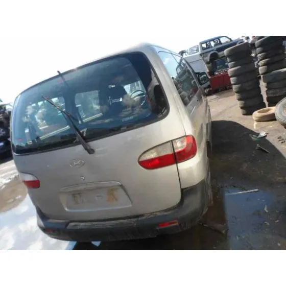 HYUNDAI H 1 '2004 2.5 CRDI CAT MARRON