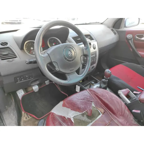 RENAULT MEGANE II COUPE/CABRIO '2005 1.9 DCI DIESEL NEGRO