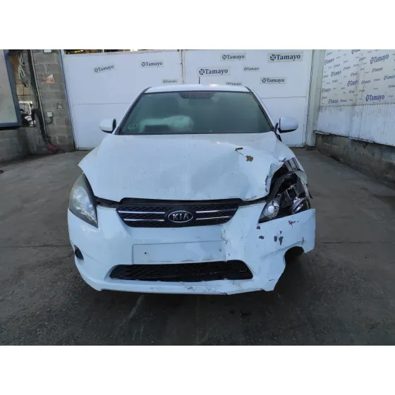 KIA CEE'D '2010 * BLANCO