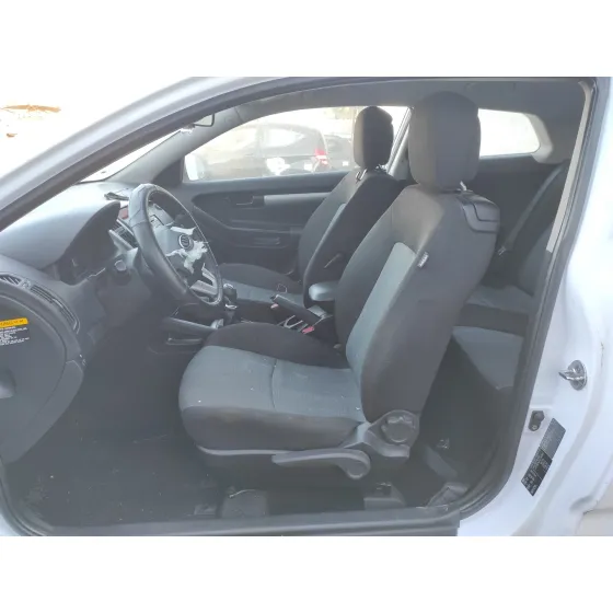 KIA CEE'D '2010 * BLANCO