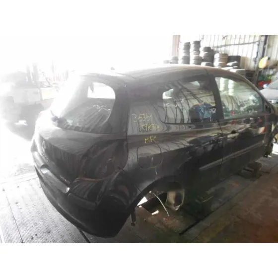 RENAULT CLIO III '2006 1.5 DCI DIESEL NEGRO