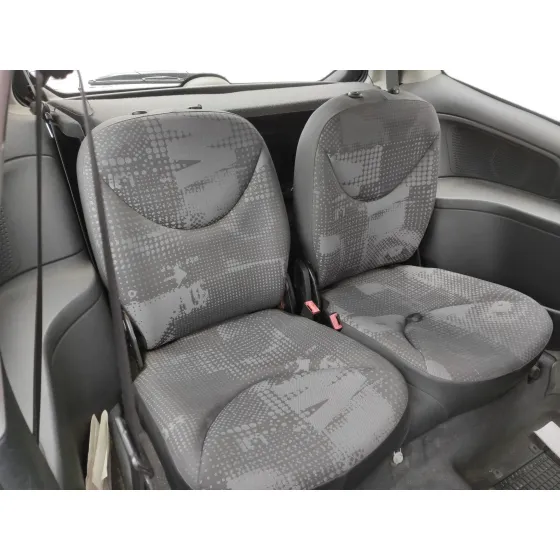 CITROEN C2 '2004 1.4 HDI NEGRO
