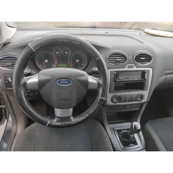 FORD FOCUS BERLINA (CAP) '2006 * GRIS OSCURO