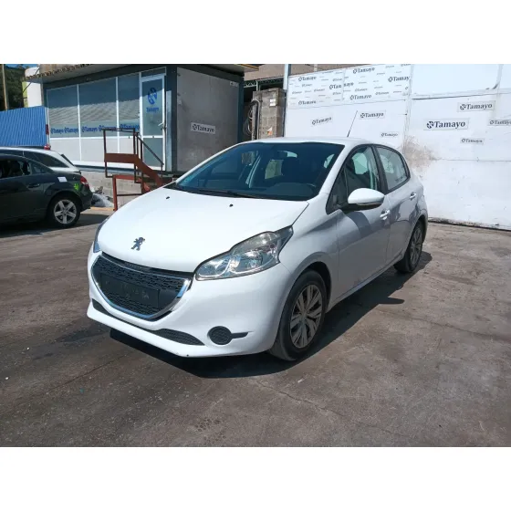 Peugeot 208 I (CA_, CC_) 2012