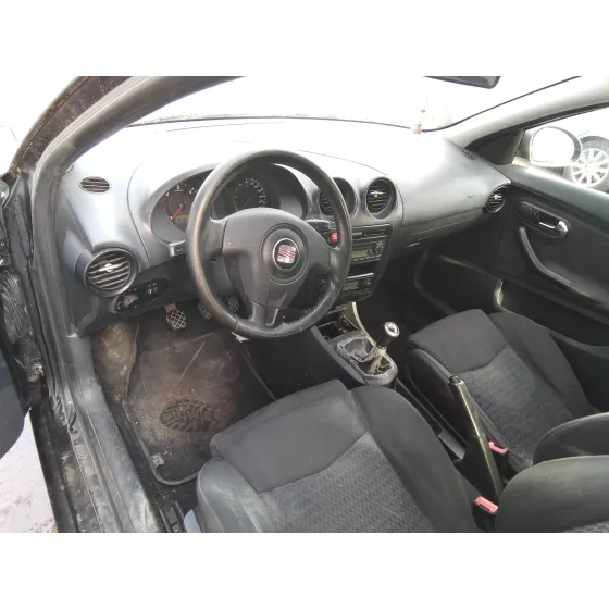 SEAT IBIZA (6L1) '2005 1.9 TDI NEGRO