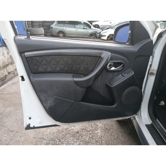 Dacia DUSTER (HS_) 2013