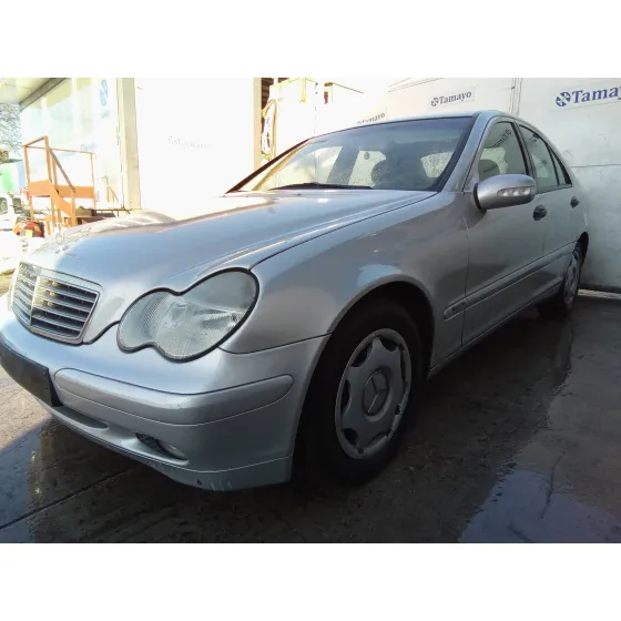 MERCEDES CLASE C (W203) BERLINA '2002 2.2 CDI CAT PLATA