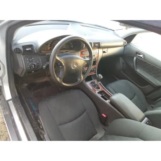 MERCEDES CLASE C (W203) BERLINA '2002 2.2 CDI CAT PLATA