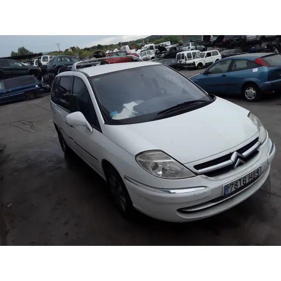 CITROEN C8 '2011 2.0 HDI 135 FAP ATTRACTION BLANCO