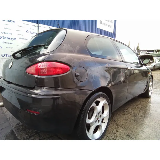 ALFA ROMEO 147 (190) '2004 1.6 16V CAT NEGRO